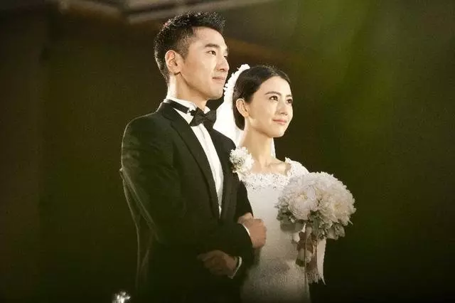 明星婚紗照:「雙陳」恩愛甜蜜,黃曉明和baby大氣高貴