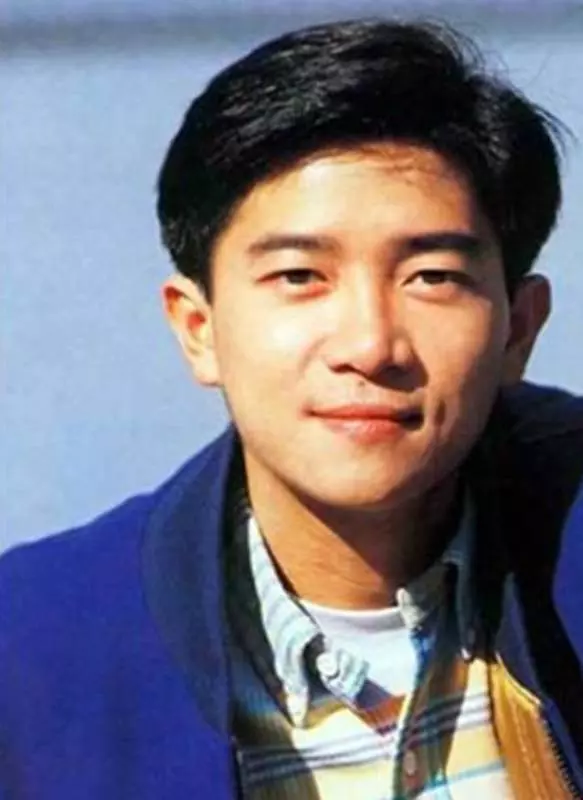 19歲出道一生拿獎到手軟,服安眠藥昏迷17個月終年35歲,周潤發為其扶靈!