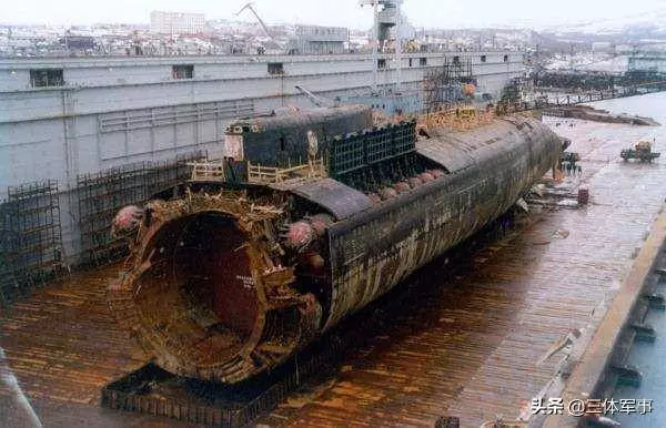 水下排水量超1.9萬噸,攜24枚反艦導彈,每次下潛都讓美軍捏把汗
