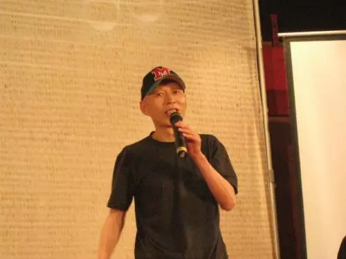 53歲「裘千尺」女兒美若天仙?被證是謠言,女兒和他一模一樣!