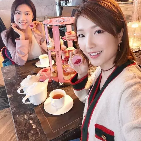 李澤楷新歡曬將羽毛球打爛,戀愛3年郭嘉文已過上闊太生活!