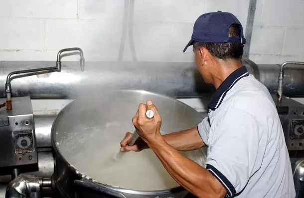 14個會讓你「嚇到提早邁入冬天」的恐怖都市傳說。