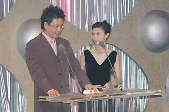 台灣大街小巷迅速走紅,紅遍全亞洲,卻為家庭3次放棄事業
