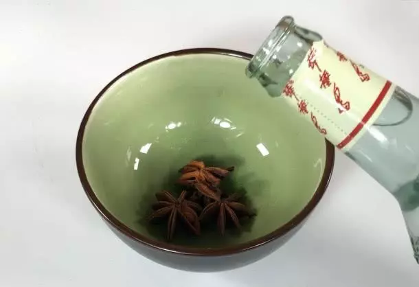 白醋加上八角,解決家裡3個小煩惱,又省錢又實用!鄰居都誇好!