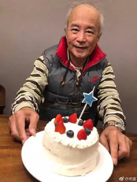 明道身價破億仍陪媽賣地瓜…他曝母親「曾臥床2年」 為「鼓勵中風丈夫」每天5點開工：再苦也甘願