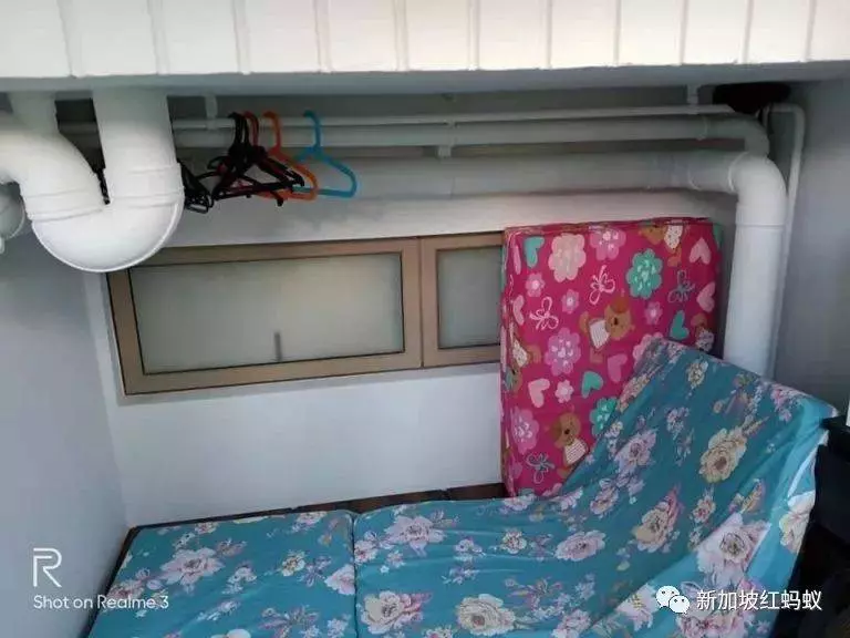 狠心僱主竟然讓女傭睡廁所水管下?真相原來是這樣