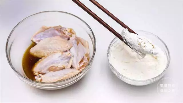 鹹蛋黃+雞翅=鮮香流油,這太好吃了吧