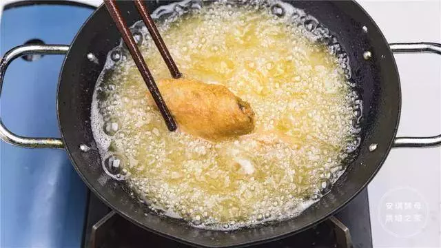 鹹蛋黃+雞翅=鮮香流油,這太好吃了吧