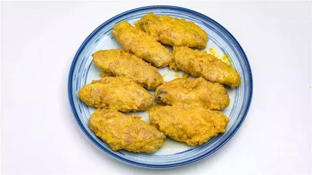 鹹蛋黃+雞翅=鮮香流油,這太好吃了吧