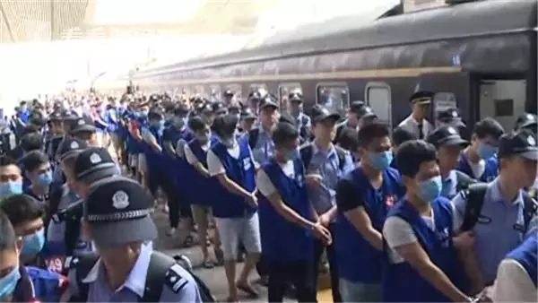 東南亞竟有30萬騙子!主要坑華人,套路全在這裡~