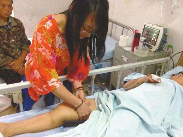 母親受傷當兒子的不管不顧,如今回來要彩禮錢,被母親拒絕!