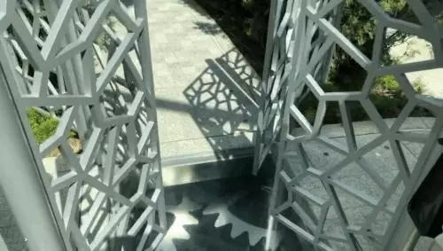 下個月,你可千萬別來新加坡星耀樟宜!因為幾百人湧入,要擠爆了~