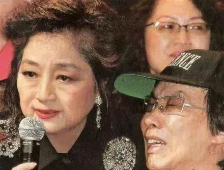才華超越四大天王,卻被妻子拋棄養老院,如今只能艱難度日!