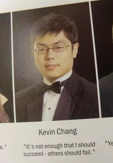 25個在畢業紀念冊上大獲全勝的師生...你確定把這種東西留下來是OK的嗎?