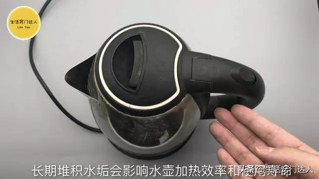 用電熱水壺燒水,10個家庭9個錯,好多人不懂告知家人越快越好