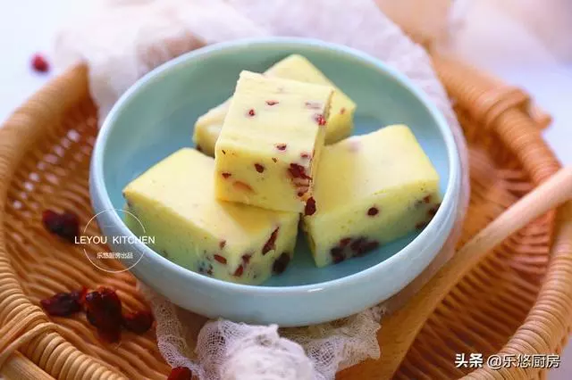 蒸出來的夏日點心,拌好麵糊就上鍋,口感比蛋糕還好,家家都能做