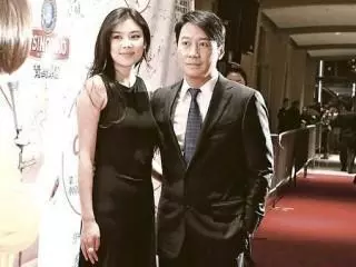 從天王嫂到豪門媳婦,生產後首曬兒子正面照,和爸爸超像