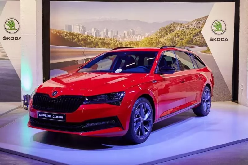 運動氣息無法隱藏 全新ŠKODA Superb Sportline帥氣登場!