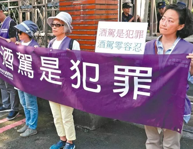 酒駕修法三讀/害命二次才重罰 受害家屬批「無效修法」
