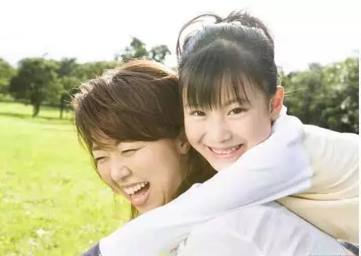 一生坎坷,家境貧寒,女兒患精神病,要不是兒子媳婦我幾乎崩潰