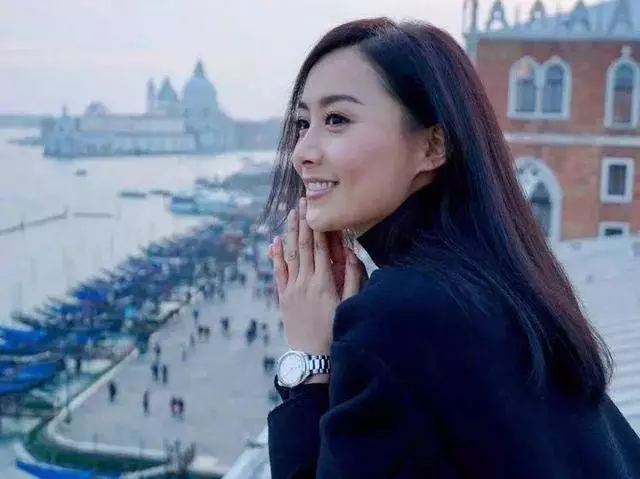 離婚六年宣布再嫁!前TVB一線花旦開心報喜:與老公已在法國秘婚