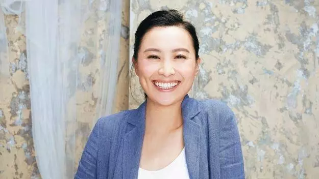 離婚六年宣布再嫁!前TVB一線花旦開心報喜:與老公已在法國秘婚