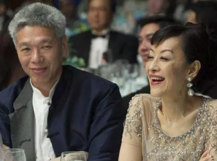 李光耀孫子與男友南非結婚現彩虹!家人出席,爺爺祝福 !