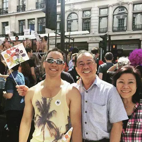 李光耀孫子與男友南非結婚現彩虹!家人出席,爺爺祝福 !