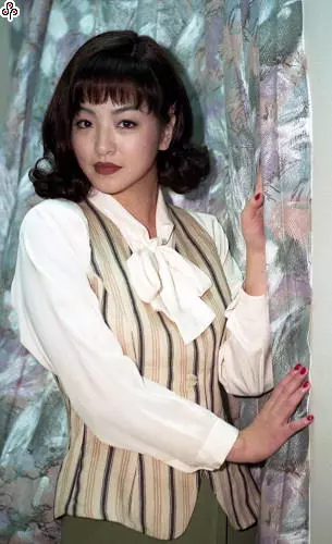堅持不婚不生！李芳雯「認了有新戀情」喊：想被疼愛　透露「對方是大老闆」也算半個名人