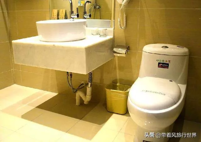 入住賓館或酒店,這8處地方一定要記得檢查 !