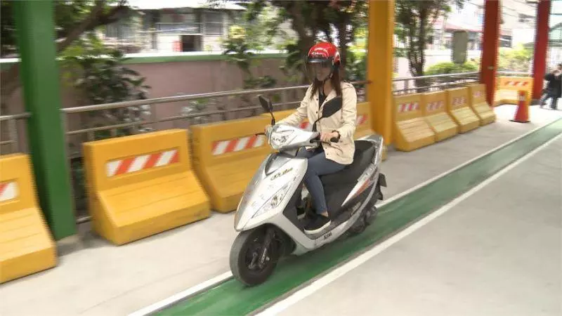 機車考照這題超難 51%考生都答錯
