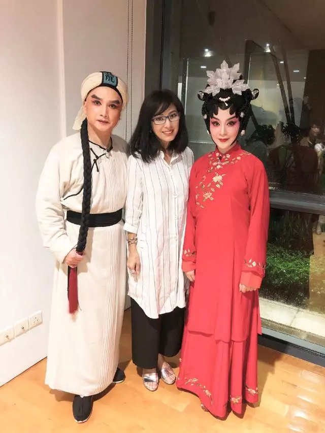 64歲米雪與72歲汪明荃,奶奶輩同框比時髦,超年輕顏值反而更吸睛!
