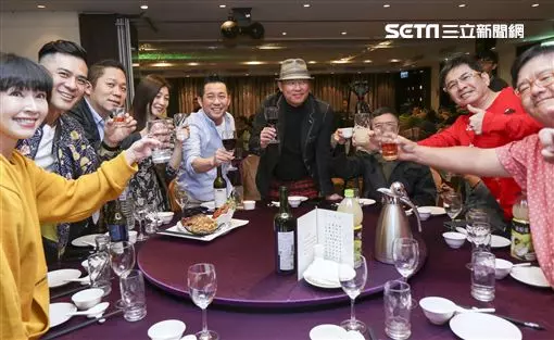 洗澡摸到彈珠大異物!曾國城驚傳「緊急就醫」追蹤半個月 「醫生診斷出原因」決心改變生活