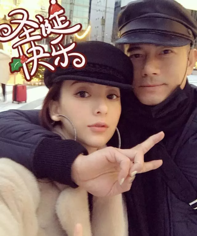 四大天王都是岳父命,郭富城六一曬妻女合照,冷酷舞王秒變女兒奴