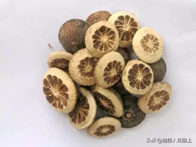 一杯黃芪水的功效,看了就知道啦!
