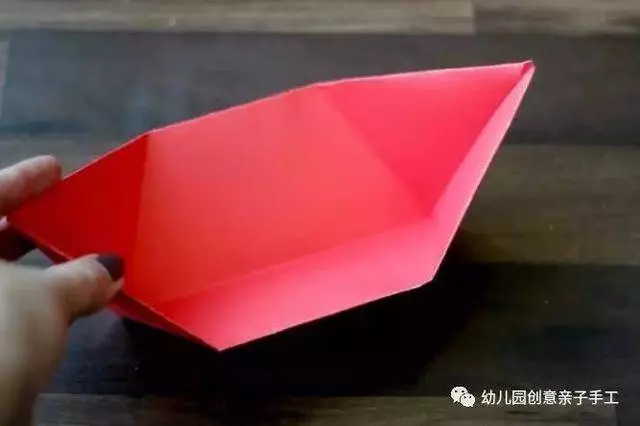 幼兒園親子手工之端午摺紙:折一紙龍舟與粽子,做節日的應景之作