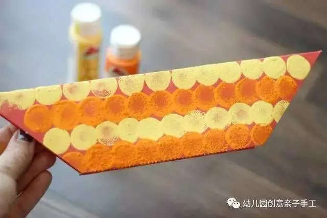 幼兒園親子手工之端午摺紙:折一紙龍舟與粽子,做節日的應景之作