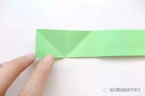 幼兒園親子手工之端午摺紙:折一紙龍舟與粽子,做節日的應景之作