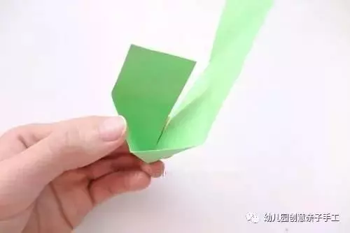幼兒園親子手工之端午摺紙:折一紙龍舟與粽子,做節日的應景之作