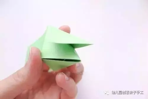 幼兒園親子手工之端午摺紙:折一紙龍舟與粽子,做節日的應景之作