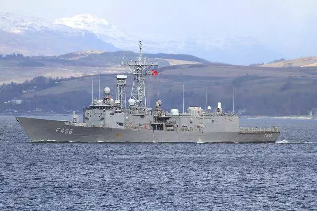 反擊美國全面封鎖,中東大國率多國聯軍出擊,給全世界作出榜樣