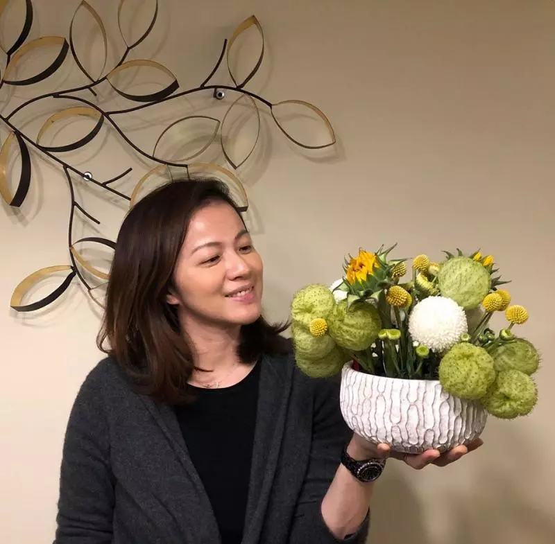 一家7口還想要!「洪榮宏前妻」陳施羽甜蜜二嫁盼生雙胎 「尖下巴不在了」網友驚喜:有了嗎
