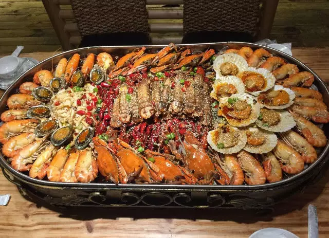 三十歲以上的女性,這4類食物盡量少吃些,有助於避免炎症發生