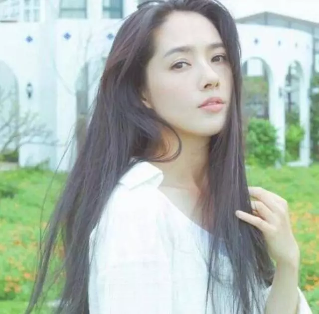 從郭碧婷的家就能看出,向太為什麼如此中意她了,這樣的媳婦不多