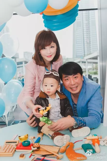 震驚!知名男主持人梁赫群傳隱瞞兒子病情,直到最後來不及才知道「沒呼吸」,崩潰大哭後現在竟...!
