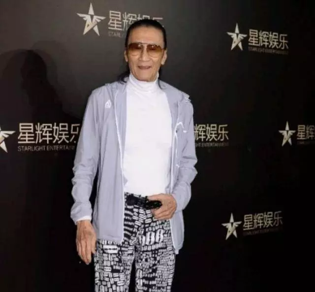 張柏芝豪宅內景曝光,超大泳池成亮點,謝賢親自接進豪宅!