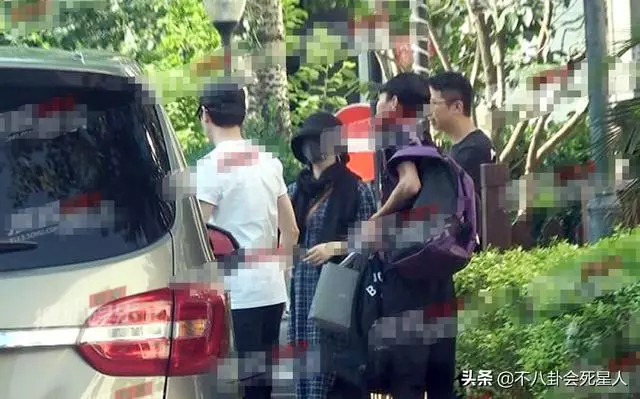 趙麗穎生娃出院後首現身,三個月不敢露臉,仍然沒有瘦下來!