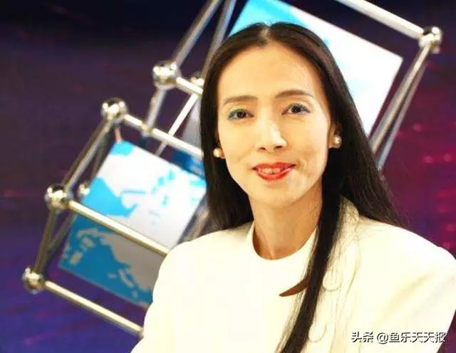 靠五次離婚得百億身家,卻痴情黎明,被拒後一心向佛