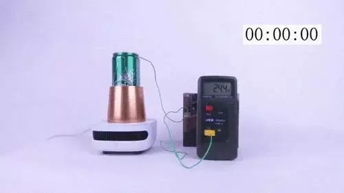 有了這個掌上製冷杯子,冷飲隨時享還不用加冰,連冰箱都省了!