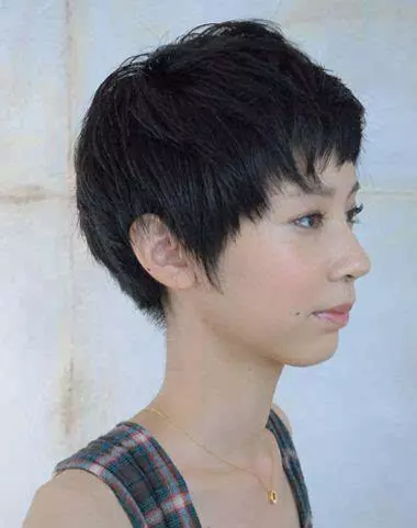 「短髮」「燙髮」還是「直髮」顯年輕?13款40歲女人「清爽凍齡」髮型顯年輕!